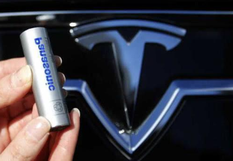 How much does Tesla charge for battery replacement?